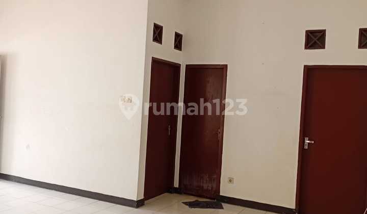 Rumah Dekat Jalan  2 Mobil di Tebet 2