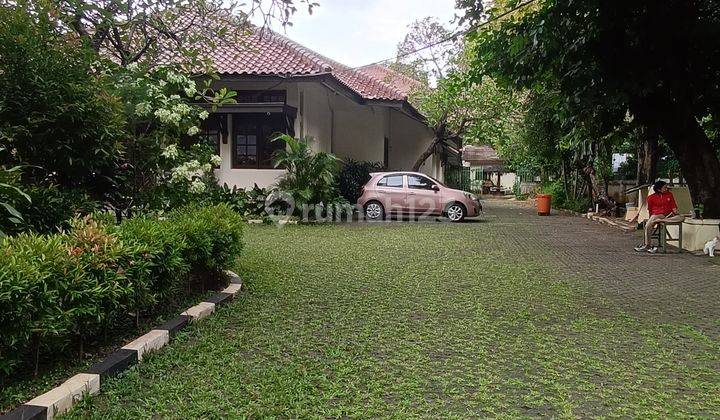 Strategic Location House in Menteng