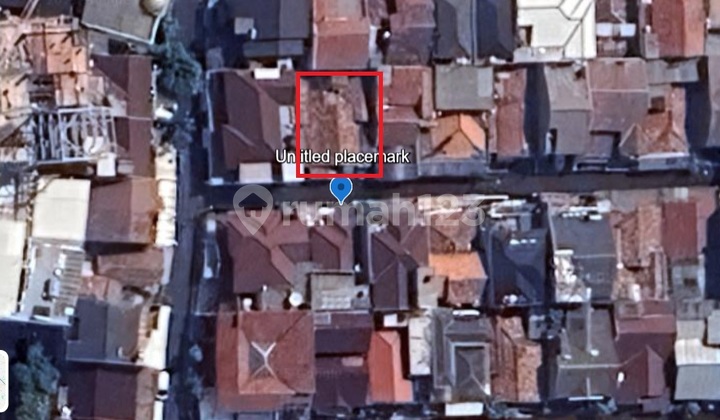 House near access for 2 cars in Tebet