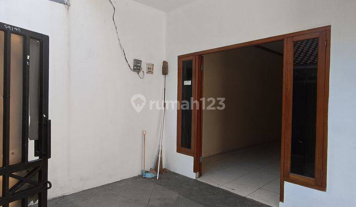 Rumah Akses 1 Mobil di Tebet 1