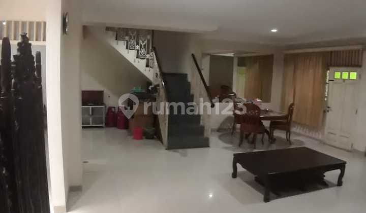 2-story house (2nd floor can be used for boarding), pocket land in Tebet 2