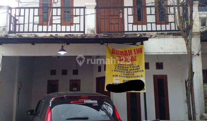 Rumah 2lantai nyaman siap huni di komplek GBA ciganitri 1