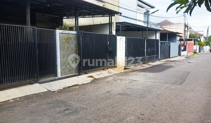 Nice house in Arcamanik, ready to live in, semi-furnished. Nice house in Arcamanik, ready to live in, semi-furnished.