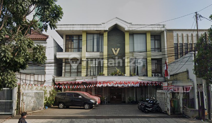 Gedung di Area Komersil Pusat Kota 5 Menit ke Gedung Sate