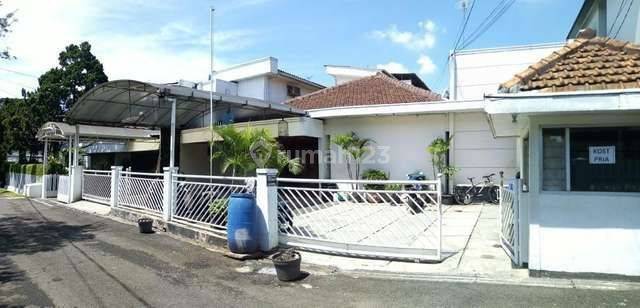 Rumah Dijual + Kosan Semi Furnished Tubagus Ismail 2