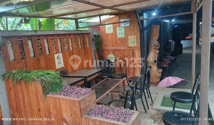Rumah makan kawasan wisata kuliner Punclut dekat lembang