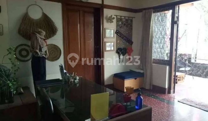 Rumah murah Belanda di Cipaganti dekat mall istana plaza 2