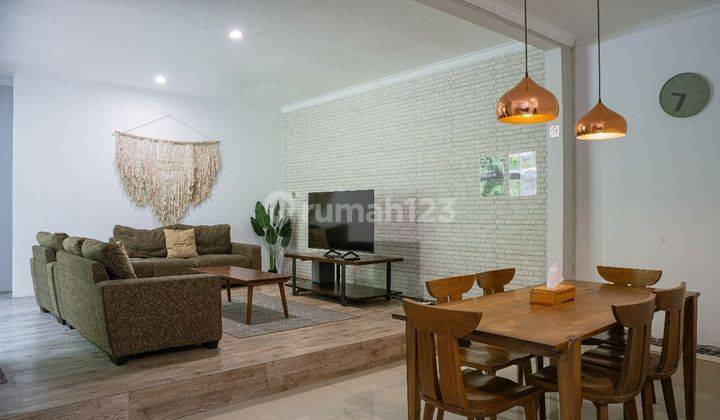 Rumah villa baru full furnished dekat kampus Upi 1