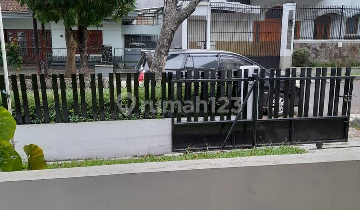 Affordable well-maintained house, Riau Bandung wing, near ibcc. 2