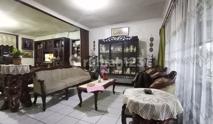 Rumah nyaman di area turangga lokasi favorit