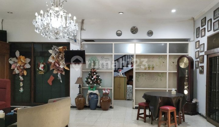 Rumah Komersil Cocok untuk Usaha Kantor di Mainroad Lodaya 2