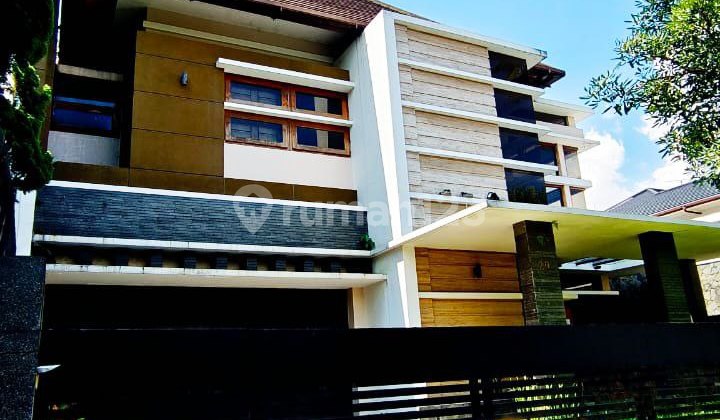  rumah mewah modern minimalis Batununggal lokasi bagus 2