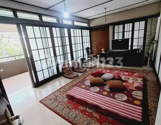 Rumah cocok kantor/kostan dekat ITB diapit Baltos mall Ciwalk