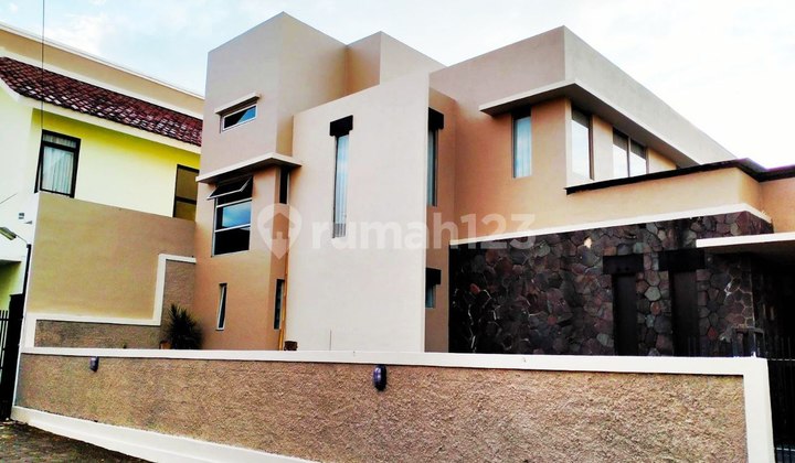 Rumah siap huni plus furnished di Cigadung Rumah siap huni plus furnished di Cigadung