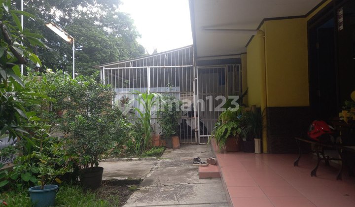 Student Fighter's Ready-to-Live House in Lengkong, Bandung 2