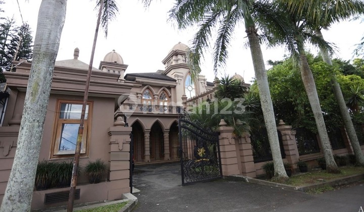 rumah mansion super mewah bandung ciumbuleuit dekat unpar