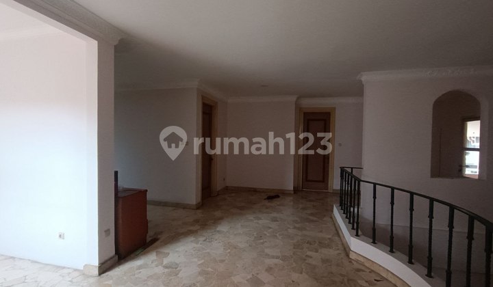 Rumah Terawat dan Murah Komplek Alamanda Tubagus Ismail