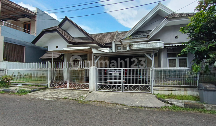 Rumah Bagus Siap Huni Komplek Taman Mutiara Cimahi Rumah Bagus Siap Huni Komplek Taman Mutiara Cimahi