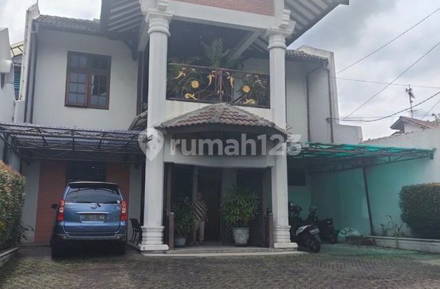 Rumah Cocok untuk Kantor atau Usaha Cikutra