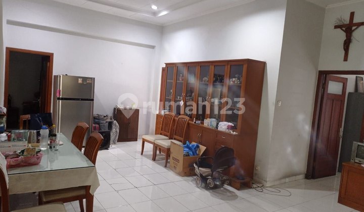 Ready-to-Occupy House in Sayap Riau Area Bandung 2