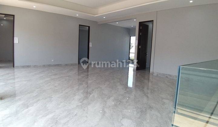 RUMAH MEWAH VILLA WESTWOOD PAKUWON CITY 6