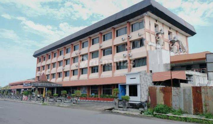 Hotel Jember Nol Jalan Propinsi Strategis Sebelah Mcd Transmart  1