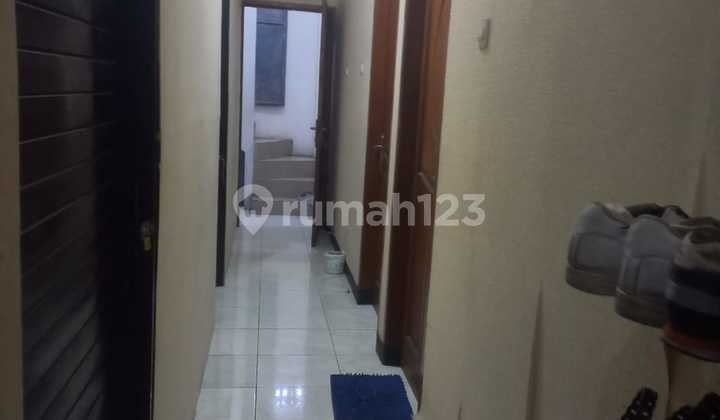 For Sale: Girls' Boarding House, Zero Entry, Kedungbaruk Street near Merr, SHM eligible for KPR. 2