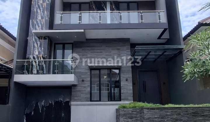 Dijual Rumah Citraland Pusat Fullerton Dekat Gwalk Univ Ciputra