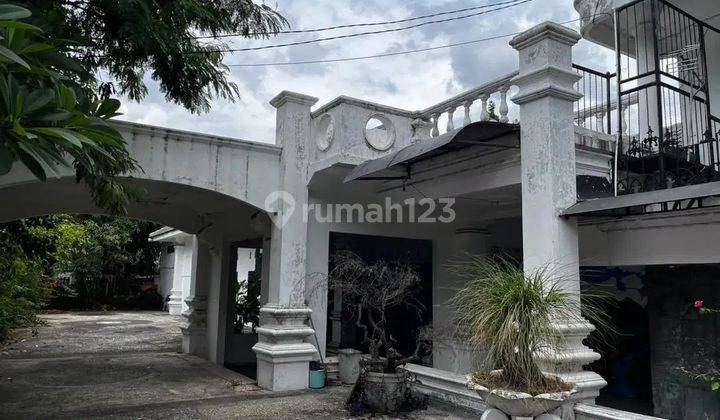 Rumah Mewah Kondisi Kosong di Cempaka Putih Jakarta Pusat 1