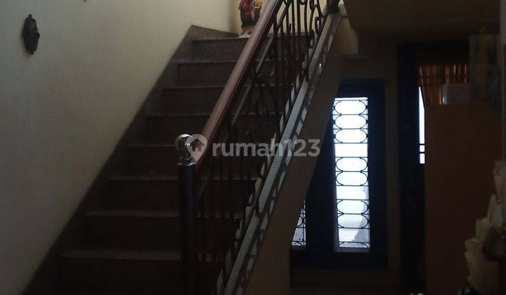 Jual Rumah Lokasi Dekat Dharmahusada 1