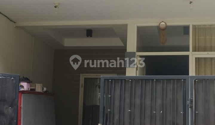 Cheap Sale 2-Story House in Lebak Jaya Surabaya 2
