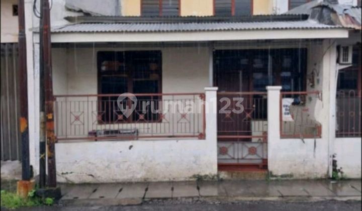 Jual Rumah Mungil Surabaya Timur Lebak Arum Row 3 Mobil 1