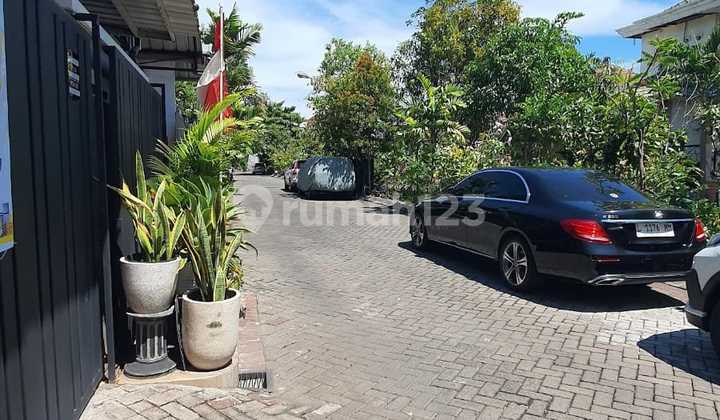 Rumah Palm Spring Jambangan Bagus Terawat Dekat Ahmad Yani Cito Royal Plasa Rumah Palm Spring Jambangan Bagus Terawat Dekat Ahmad Yani Cito Royal Plasa