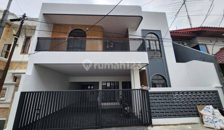 Rumah Modern Minimalist Di Ampera 1