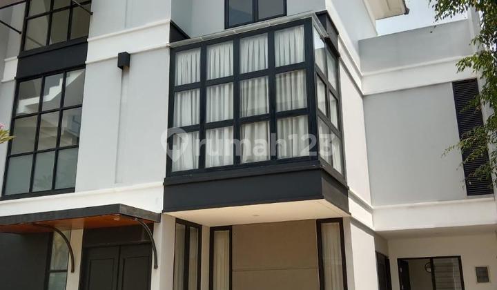 Modern Minimalist House In A Secure Compound – Jeruk Purut