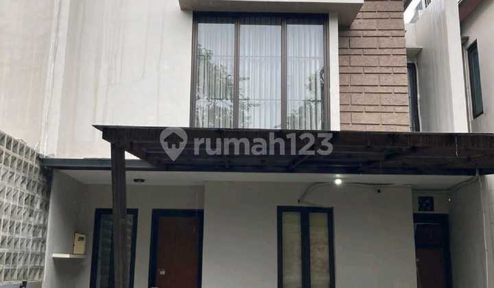 Rumah 2,5 lantai 5 KT di Town house Besar Tunai / KPR bebas banjir jaksel 1