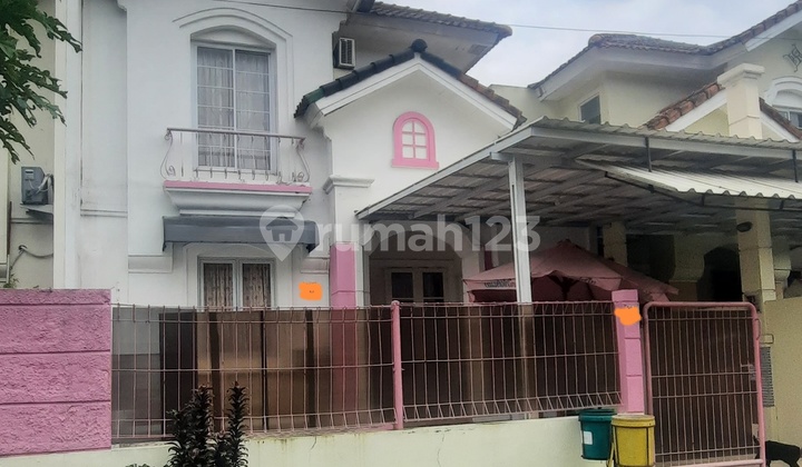 Ready-to-Occupy House Near Toll Gate in Nusa Loka, BSD City. 2