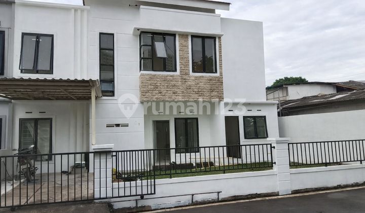 Newly Renovated Ready-to-Live House Near Bintaro Exchange Mall ~ Ek Newly Renovated Ready-to-Live House Near Bintaro Exchange Mall ~ Ek