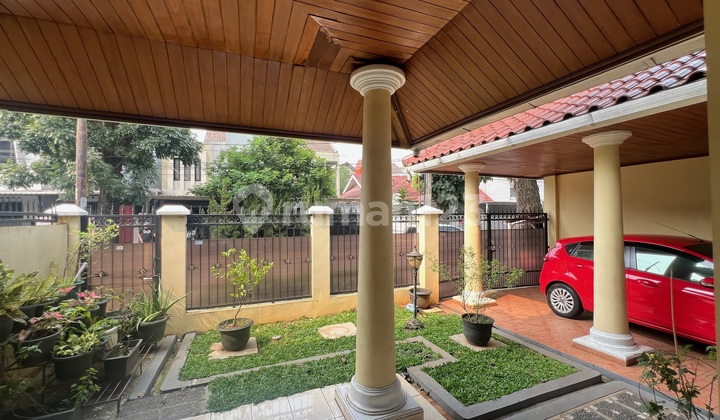 Beautiful 2-Story House, Spacious Land, Suitable for Living and Business in BSD City - Griya Loka 2