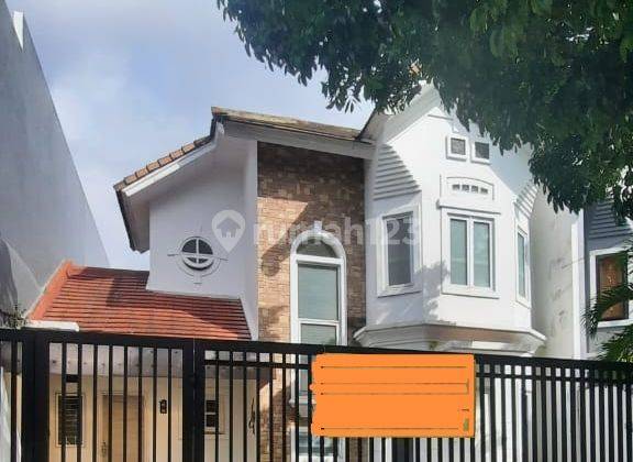 Rumah Bagus 2 Lt Dengan Tanah Luas di Pinggir Jalan Utama Cluster Bsd. 1