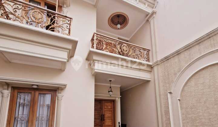 Disewakan Rumah Bagus Siap Huni (fully Furnished) Dekat Pasar Modern Bintaro Sektor 9.