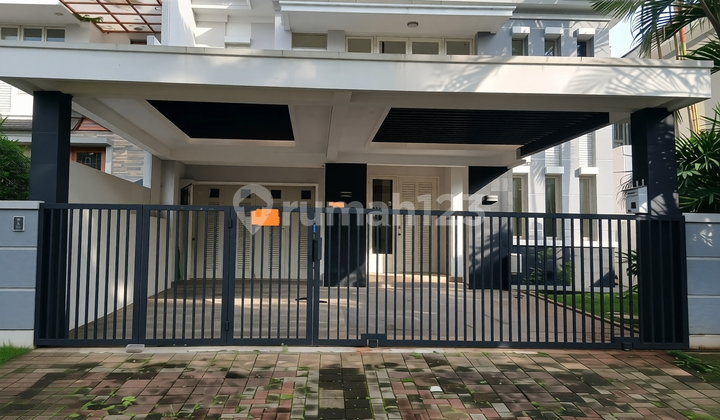 Nice House Ready to Live in at De Latinos BSD City Nice House Ready to Live in at De Latinos BSD City