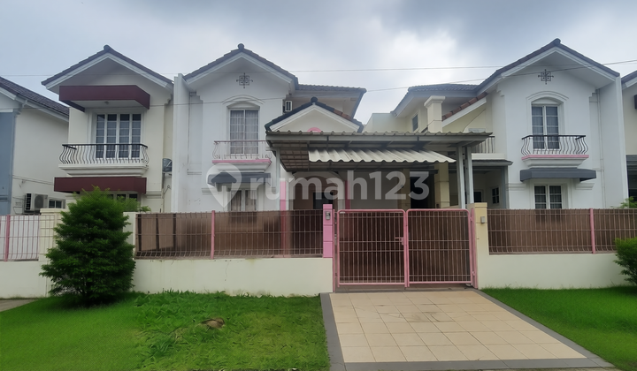 Rumah Siap Huni Dekat Pintu Tol di Nusa Loka BSD City. Rumah Siap Huni Dekat Pintu Tol di Nusa Loka BSD City.