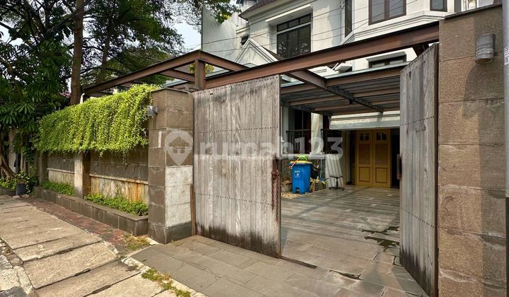 Menteng Rumah.klasik Indah 2 Lantai Dijual Terawat.murah Rumah Bagus SHM di Jl. Kemiri No.15, Gondangdia, Menteng, Kota Jakarta Pusat, DKI Jakarta, Indonesia, 10350, Menteng 2