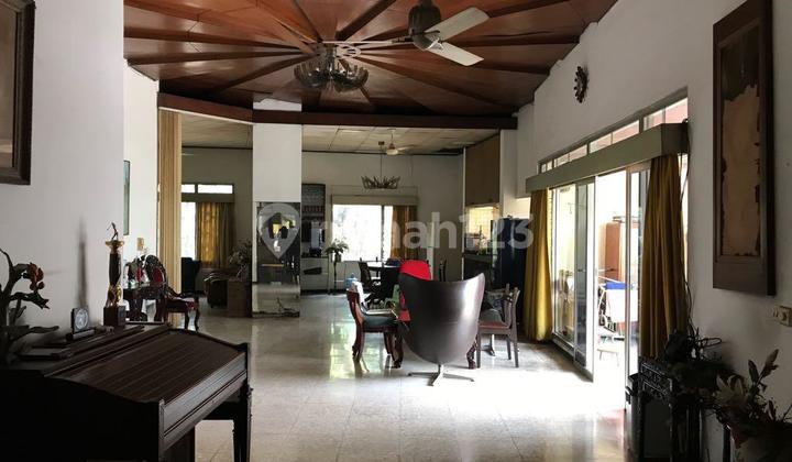 Rumah hook Menteng,market masih bagus,bisa bangun baru. Rumah di Jln.Garut- hook Jln.Latuharhary-Menteng- Jakarta Pusat SHM Butuh Renovasi Timur 1