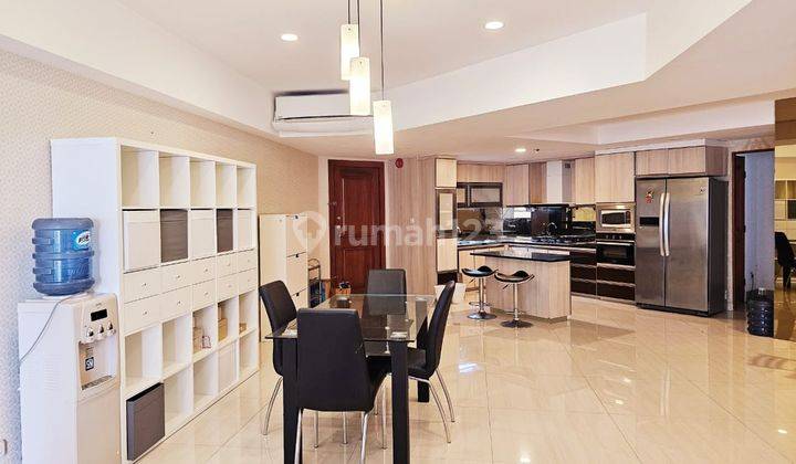 Kondo TA 146m,KT 3+1,elegant dan luxury Apartemen Taman Anggrek 3 Kamar Tidur Bagus Furnished