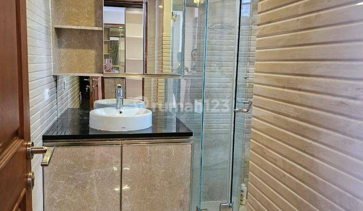 Kondo TA 146m,KT 3+1,elegant dan luxury Apartemen Taman Anggrek 3 Kamar Tidur Bagus Furnished