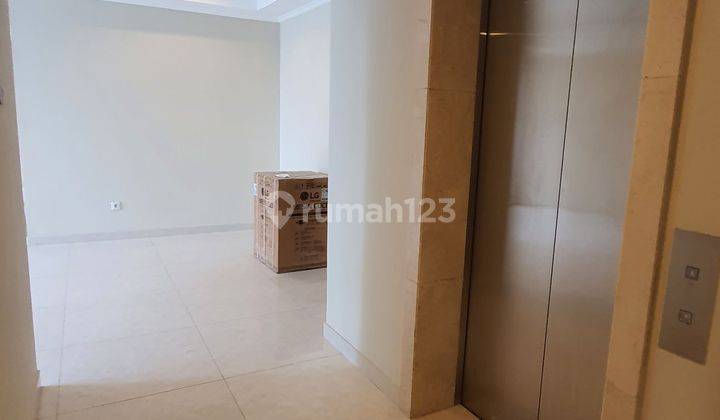 Ta Residence Condo-135m,kt 3+1 Semi Furnish. Apartemen Taman Anggrek Residences 3 Kamar Tidur Unfurnished 1