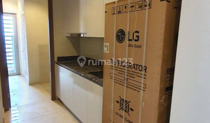 Ta Residence Condo-135m,kt 3+1 Semi Furnish. Apartemen Taman Anggrek Residences 3 Kamar Tidur Unfurnished 2