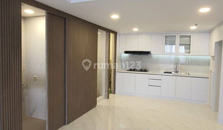 Kondo TA 88m,KT2, brand new kosongan,very best view Apartemen Taman Anggrek 2 Kamar Tidur Baru Semi Furnished